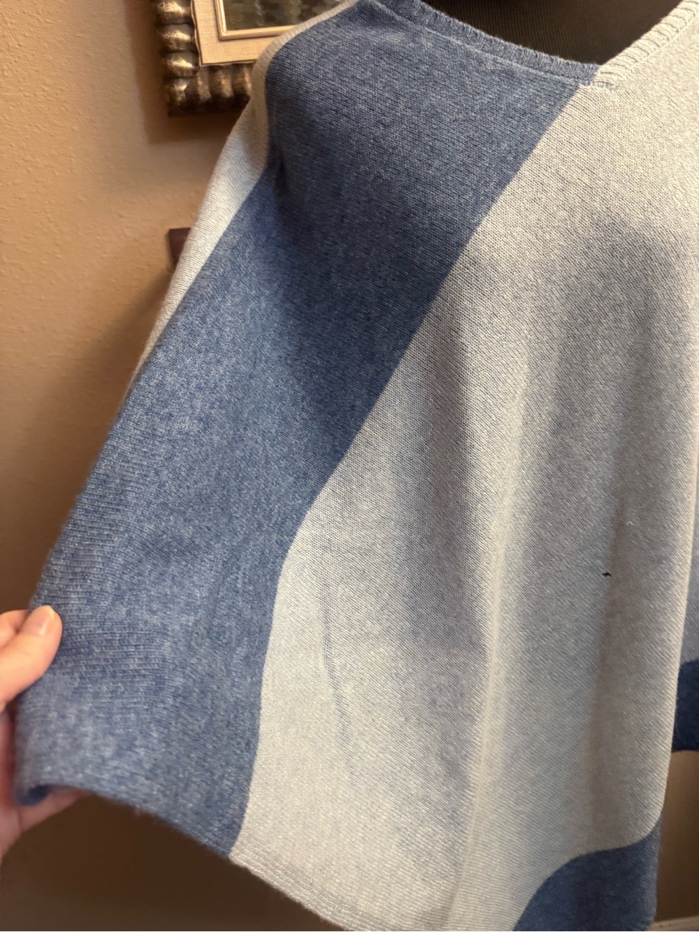 BERYLL 100% Cashmere Colorblock Poncho Wrap Blue Gray Layers Quiet Luxury OS - Picture 12 of 17